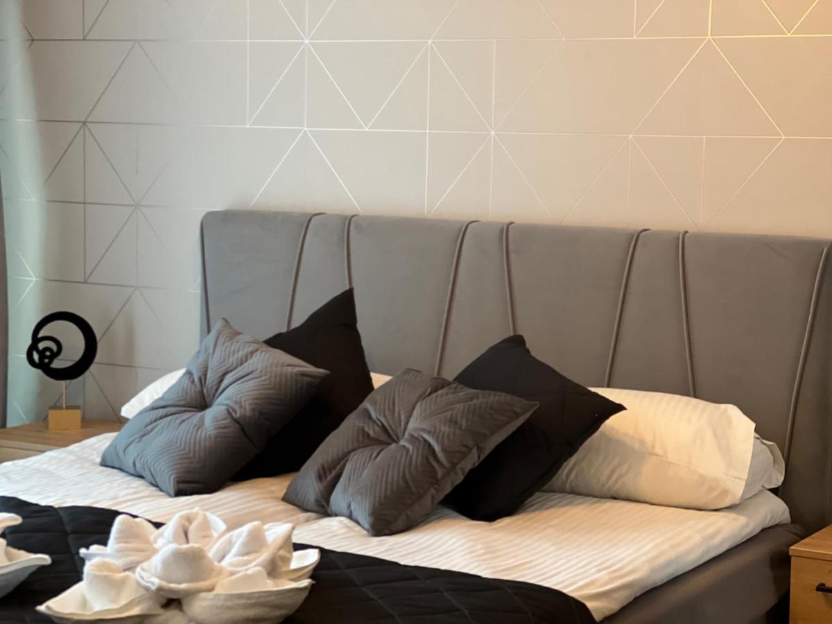Family & Business Elegant Apartments, Kadzielnia, Wdk, Stadion Korona -1 Bedroom, Terrace, Garage, New! Kielce Buitenkant foto