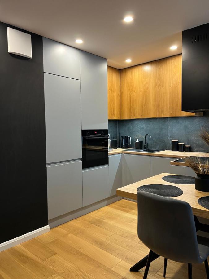 Family & Business Elegant Apartments, Kadzielnia, Wdk, Stadion Korona -1 Bedroom, Terrace, Garage, New! Kielce Buitenkant foto