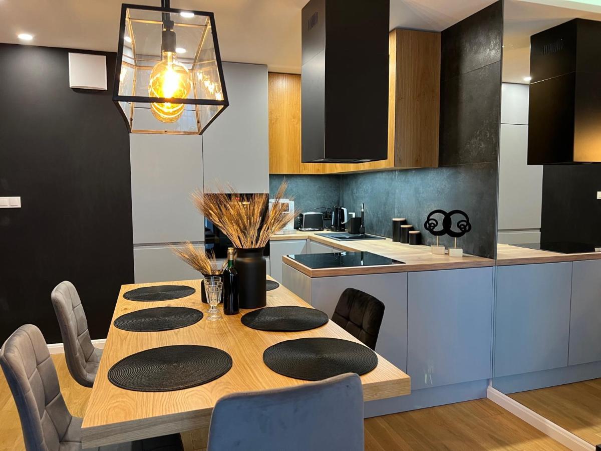Family & Business Elegant Apartments, Kadzielnia, Wdk, Stadion Korona -1 Bedroom, Terrace, Garage, New! Kielce Buitenkant foto